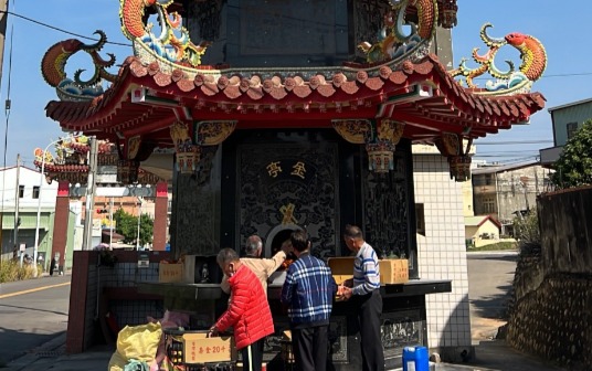 沙鹿埔子里慶安宮|環保金爐