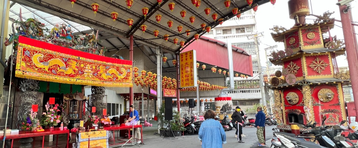 大陳平福德祠舊爐與新爐環保金爐
