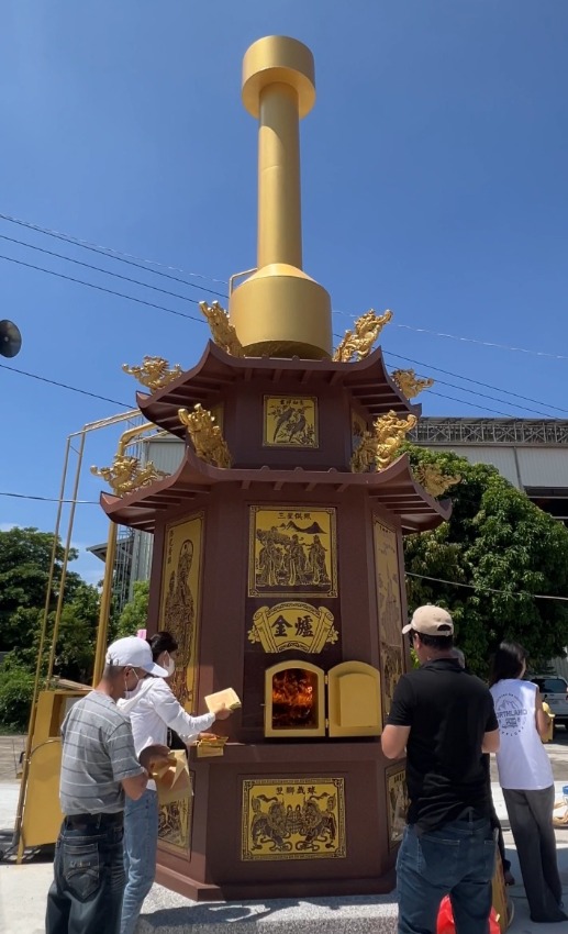 環保金爐/雙層屋簷/紅寶花崗石石材/金屬爐/燒金紙