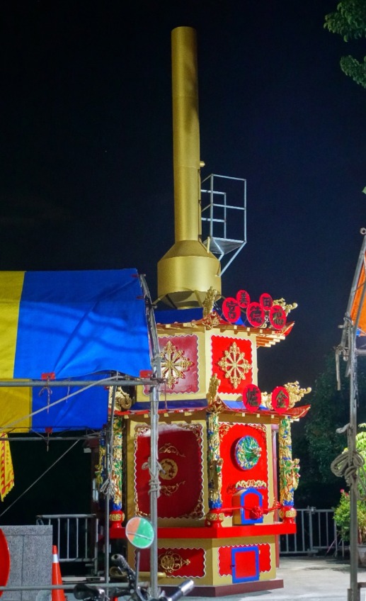 夜裡的環保金爐也可以這麼美／神爐企業監製／金屬爐SU304