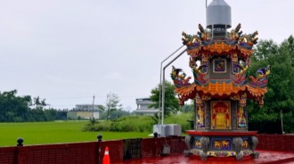 宜蘭五結鄉松仔腳國姓廟/金爐上方環保設備
