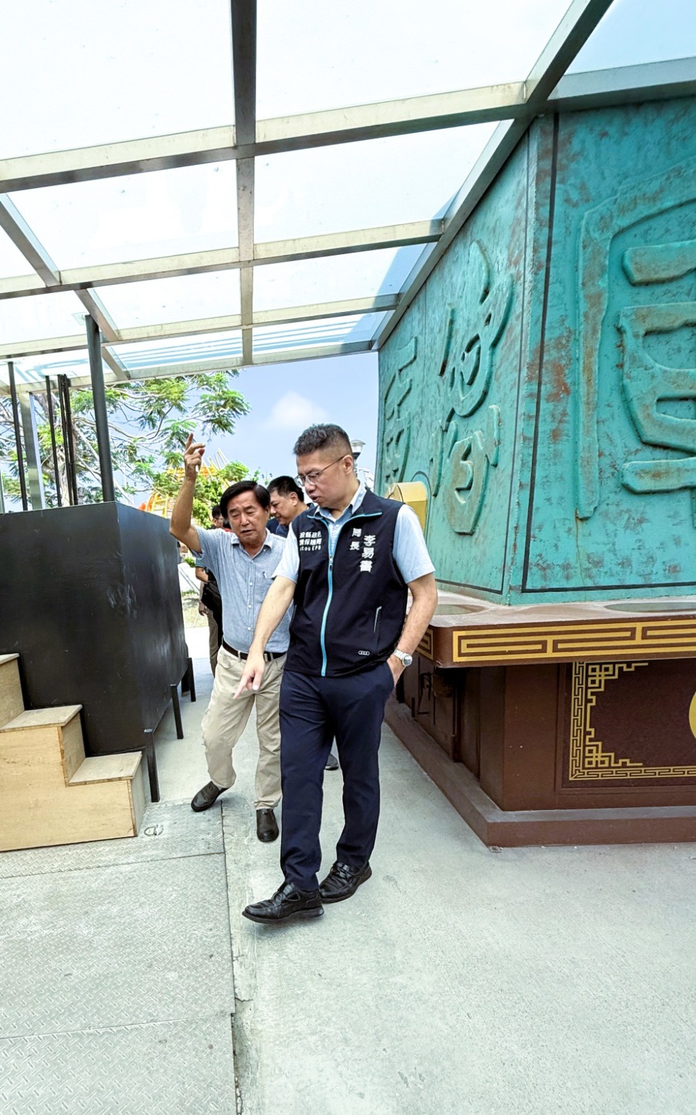 南投縣環保局長李易書參訪車城福安宮環保金爐-神爐企業